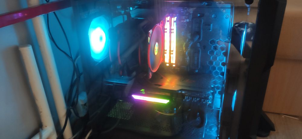 Komputer i7 11700k  32 gb dysk m2 256gb HDD 1tb sąd 256gbb rx580 8gb