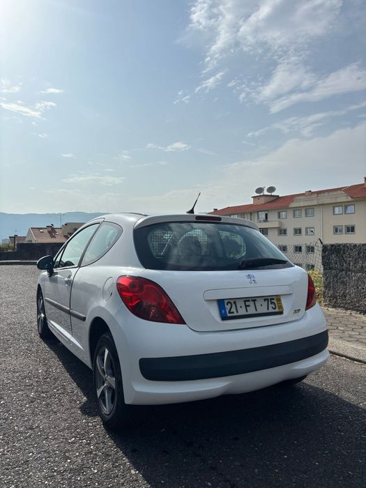 Peugeot 207 1.4 HDi Comercial – 2008