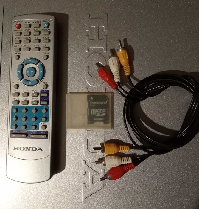 DVD-плеер Honda HD-1011 c караоке 2 mic, видеокабель, адаптер