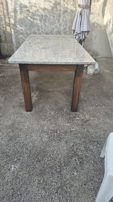 Mesa de granito exterior/interior