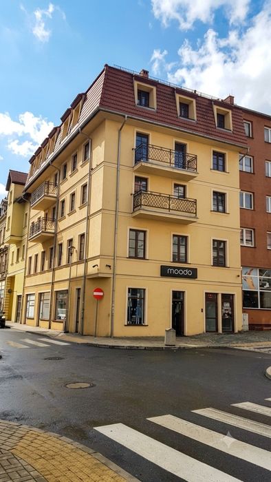 Lokale biurowo-usługowe na wynajem – 25 m² | Centrum miasta (ul. Grunwaldzka 1)