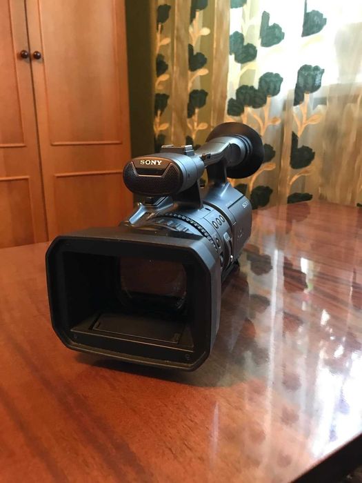 Продам відеокамеру Sony