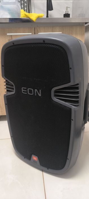 Акустическая колонка Jbl Eon 305