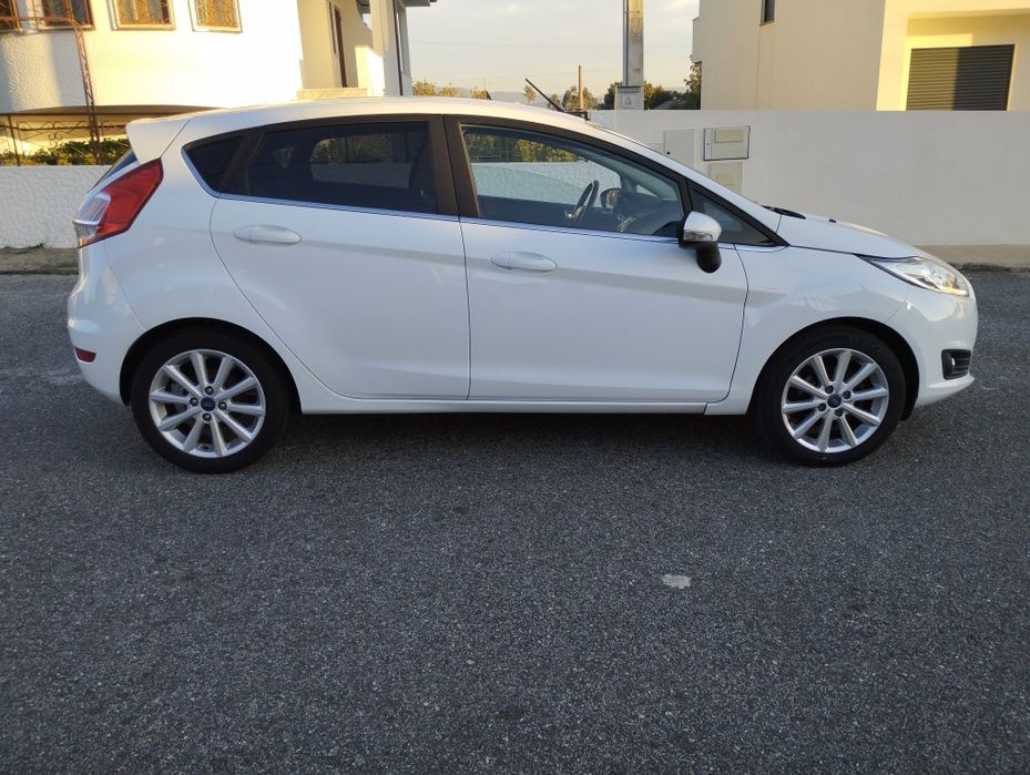 Ford Fiesta Titanium 1.0 ecoboost 106000km 2016 — photo 3