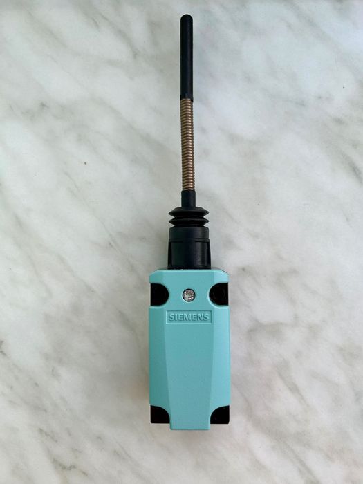 Концевой выключатель siemens 3SE5112-0CR01 Новий!