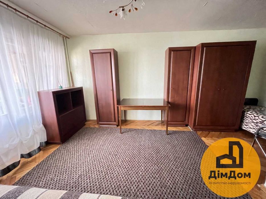 Оренда вулиця Докучаєвська 16