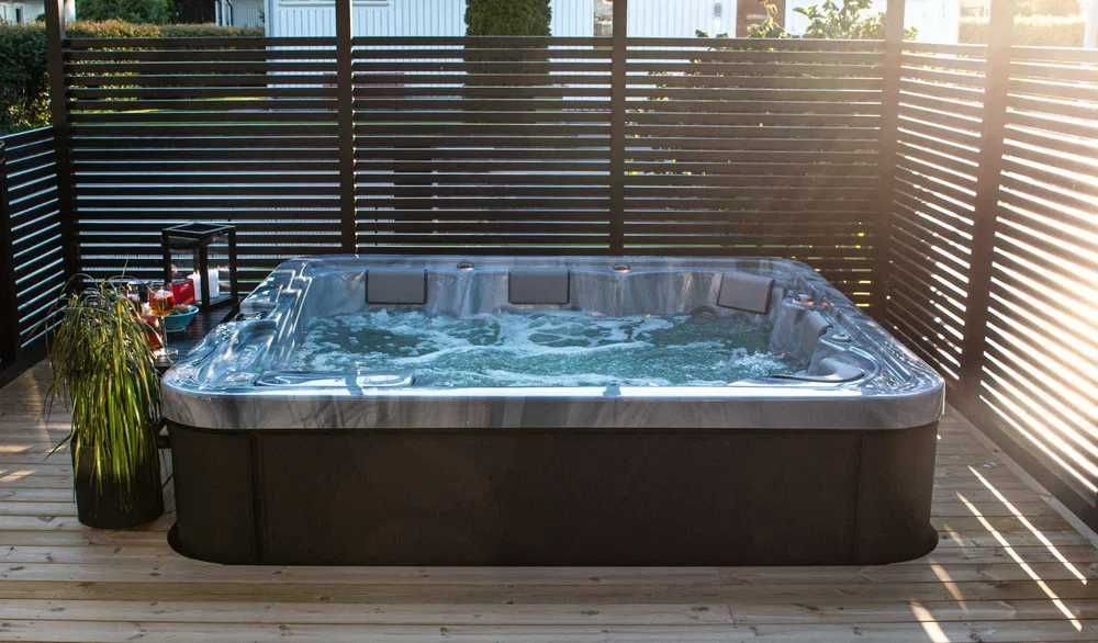 Wanna Jacuzzi Viskan Ekero – Luksusowy hydromasaż dla 6 osób, 54 dysze