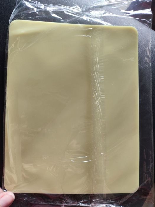 Продам штучну шкіру (19×14,5)