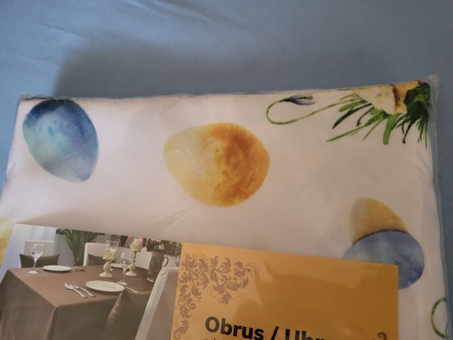 Piękny, duży obrus wielkanocny. Nowy.
