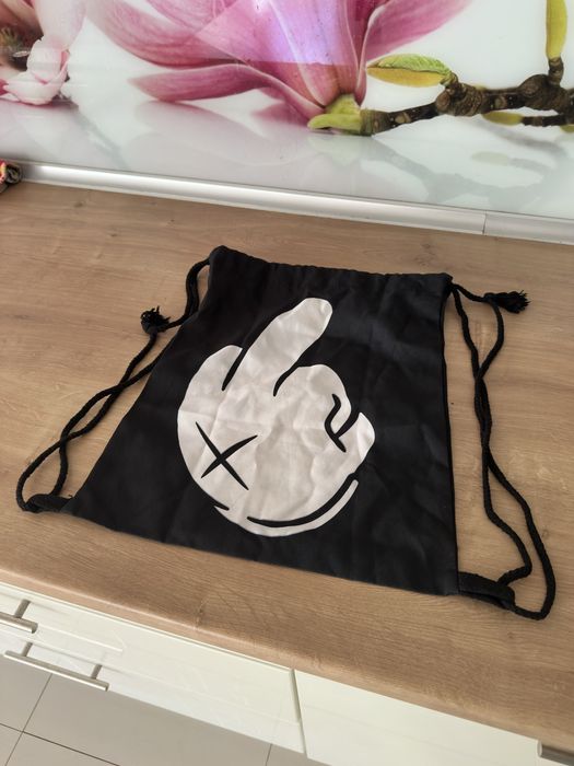 Plecak z ciekawym wzorem