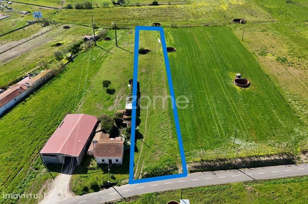 Terreno c/ Projeto Aprovado para Moradia T3 Térrea | Piscina | 1500m2