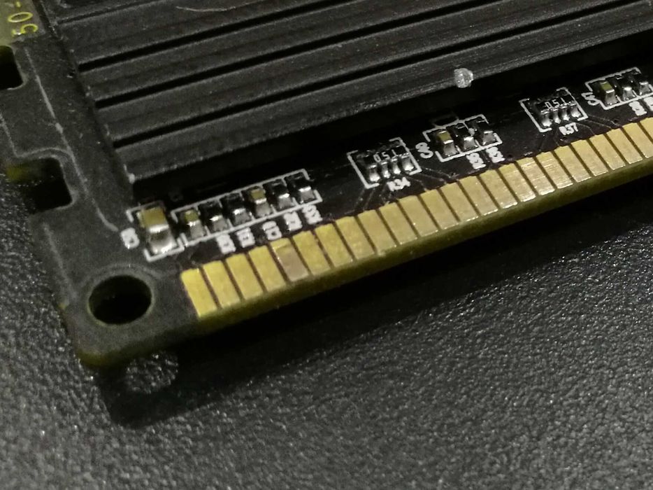 Оперативна пам'ять CORSAIR, Kingston DDR3 + процесор Intel Xeon X3460