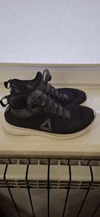 Кроссовки Reebok р.41
