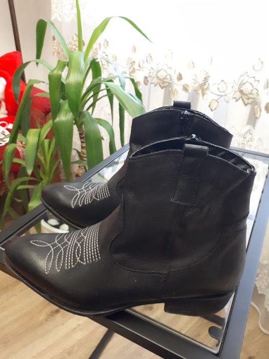 Козаки, чоботи, черевики, сапоги