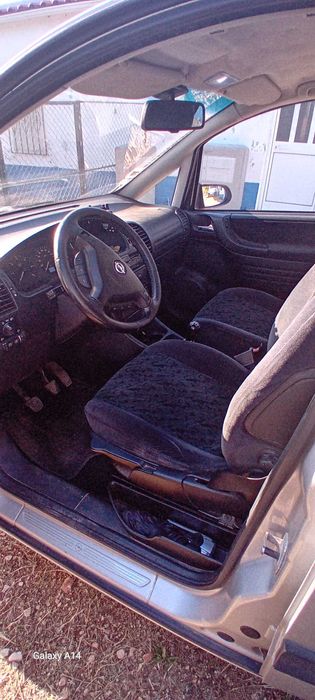 Opel Zafira 2.2 TDI de 2003, 7 lugares