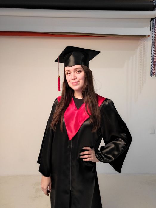 Мантія магістра, бакалавра.