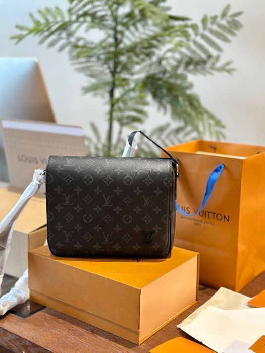 Louis Vuitton District мужская сумка мессенджер папка оригинал