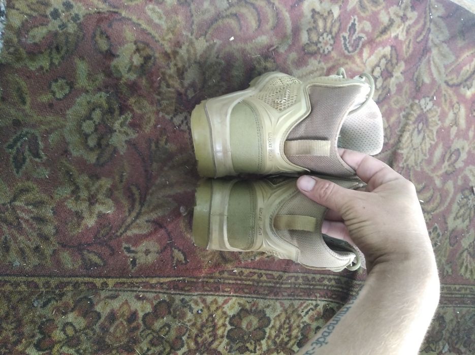 Продам взуття,літнє.