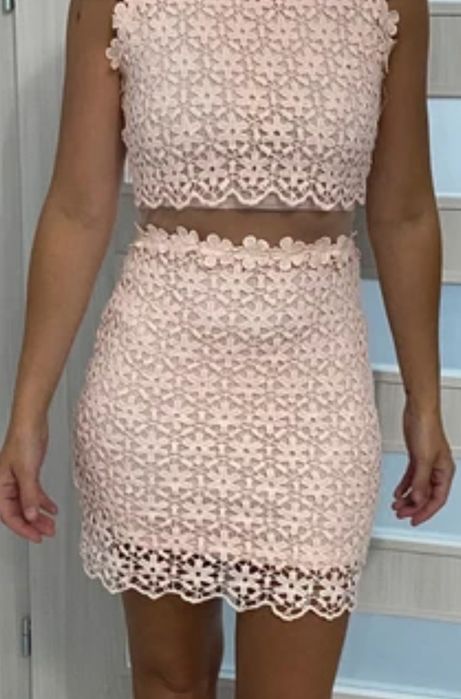 Piękna morelowa sukienka rozmiar 34/36 marki Lucy Wang.