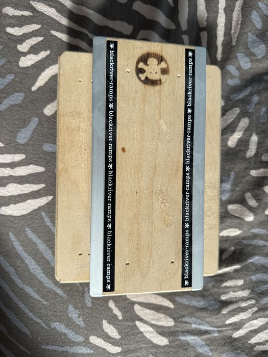 Rampa Blackriver fingerboard