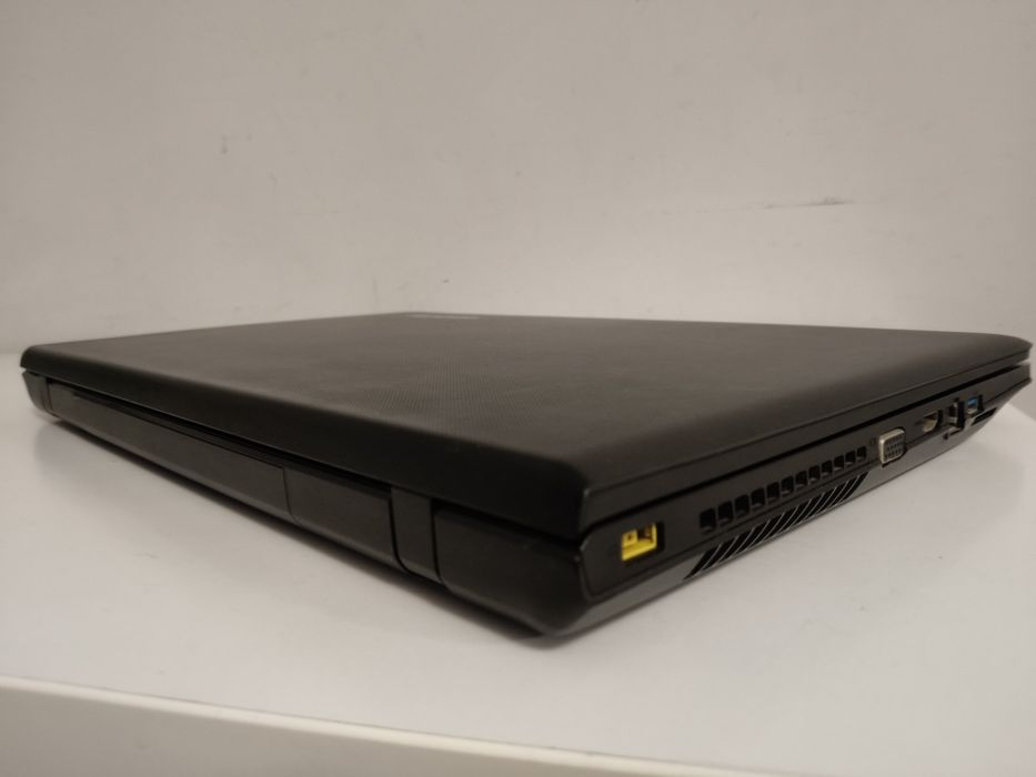 Sprawny Lenovo G700 + torba skórzana