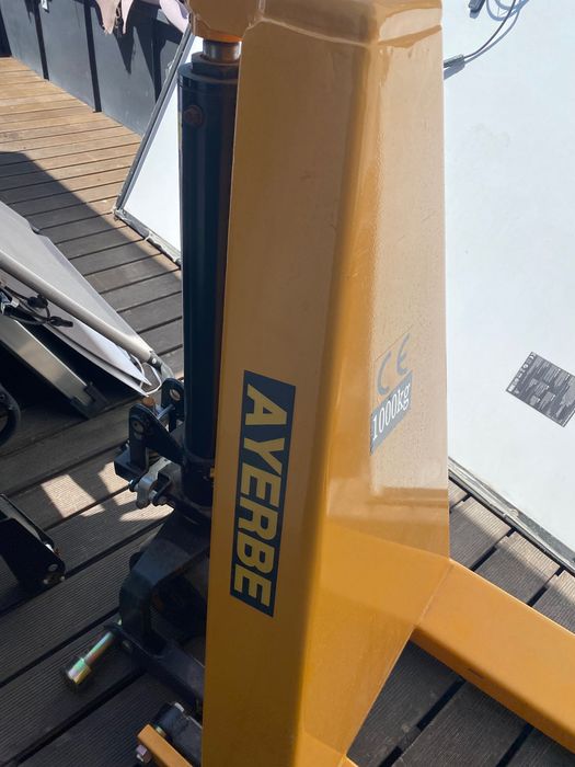 Empilhador hidráulico manual Ayerbe 1000 kg