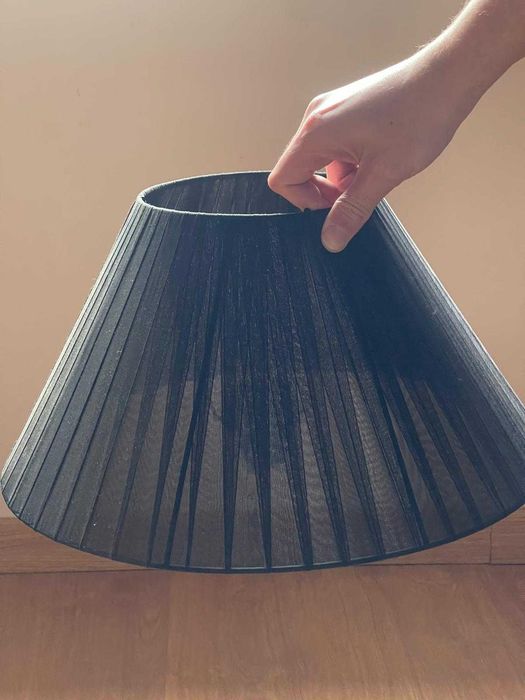 Lindo par de abajur  em tecido ,  na cor preto tamanho grande