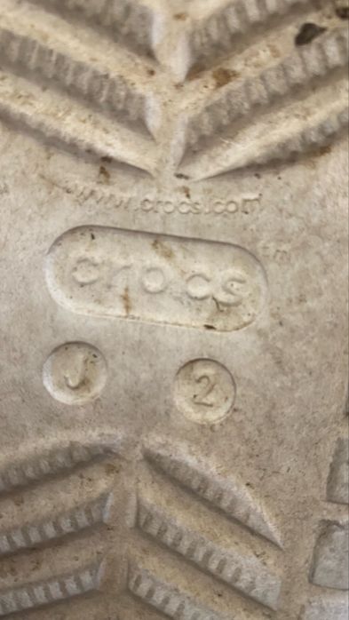 Белые кроксы оригинал на платформе