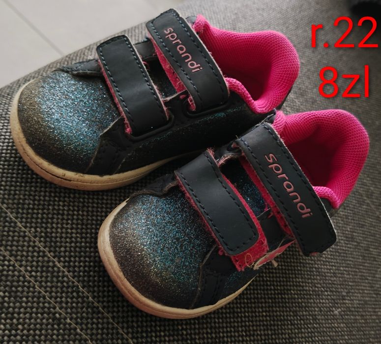 Adidasy dla dziewczynki r.22