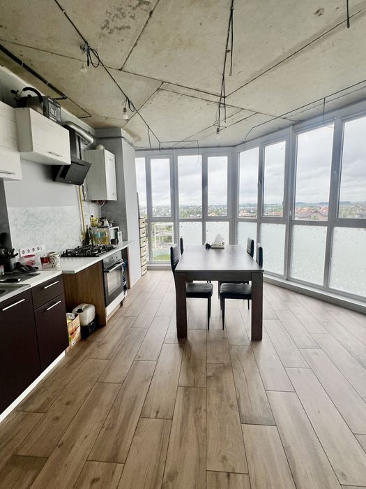 Продаж 2-кім. квартири 70м2 5 хв до Вікторії Гарденс 5 хв