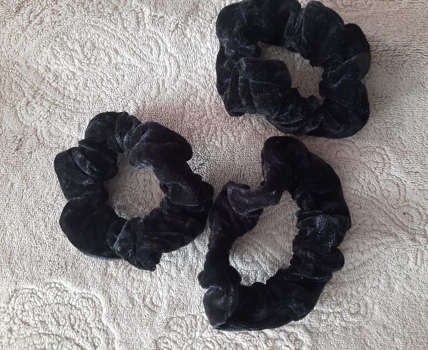 Czarne Gumki do włosów