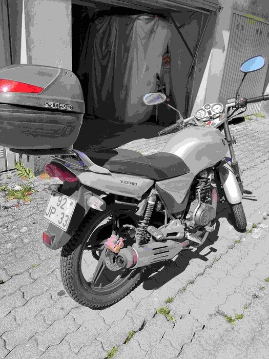 Moto Keeway speed 125