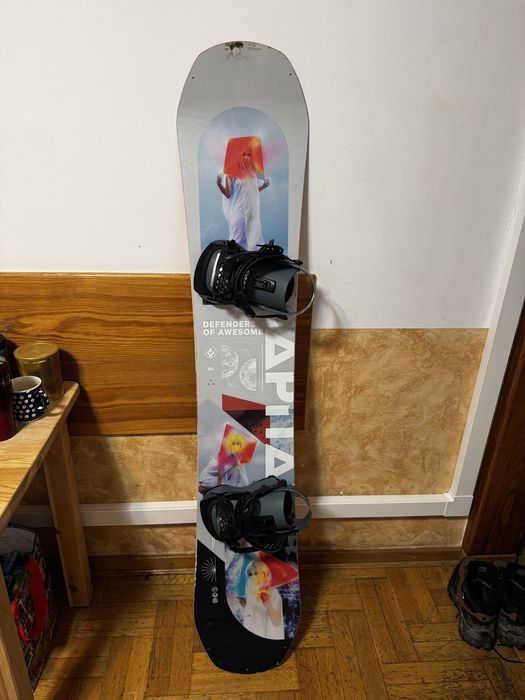 Capita D.O.A Defensers of Awesome 164 Deska Snowboardowa