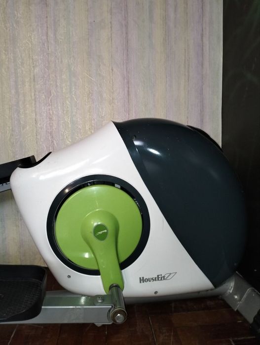 Эллиптический тренажер HouseFit