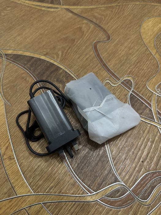 Новий зарядний адаптер DJI Enterprise Power Adapter британська
