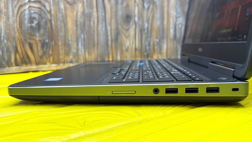 РОЗПРОДАЖ!  Потужний Професійний Ноутбук Dell Precision 7510 /Quadro M1000 2 GB