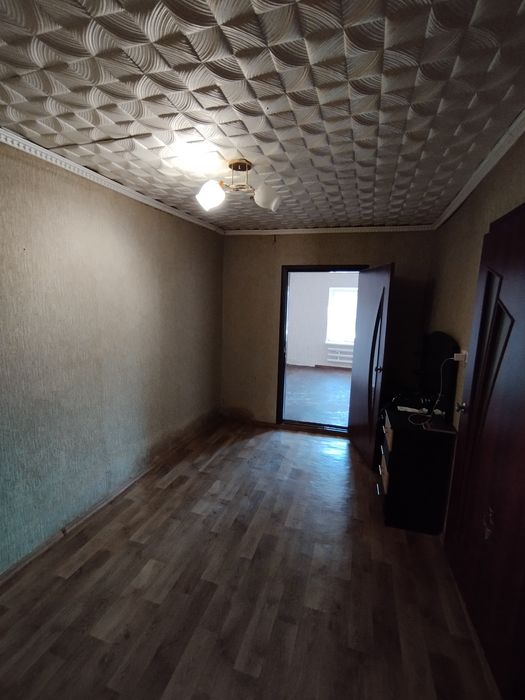 Продам 1/3 частину будинку у м. Берестин