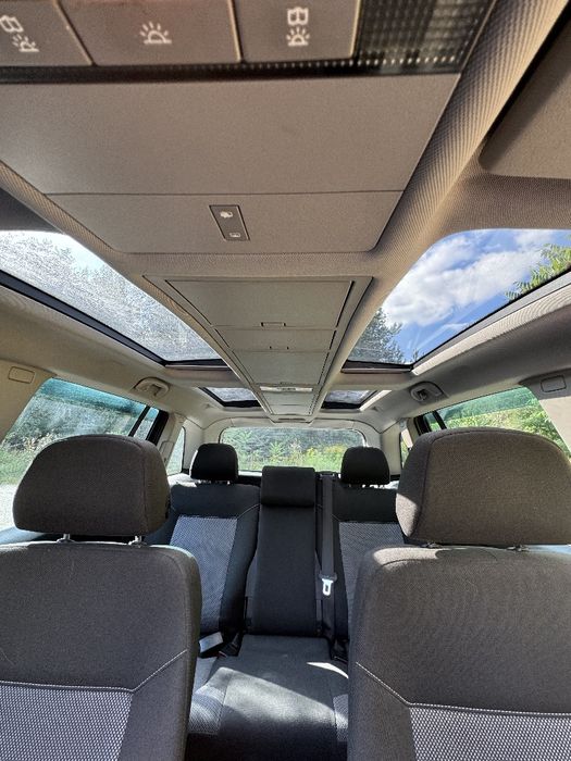 Продається автомобіль Опель ZAFIRA B