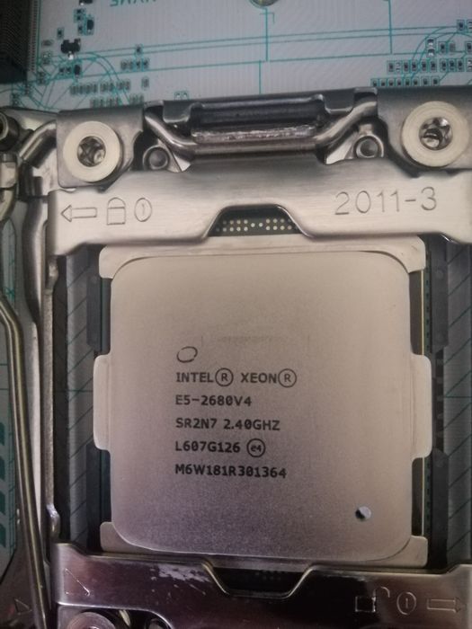 Комплект Soyo x99 2011v3+ Xeon e5 2680 v4+ 16Gb Озу