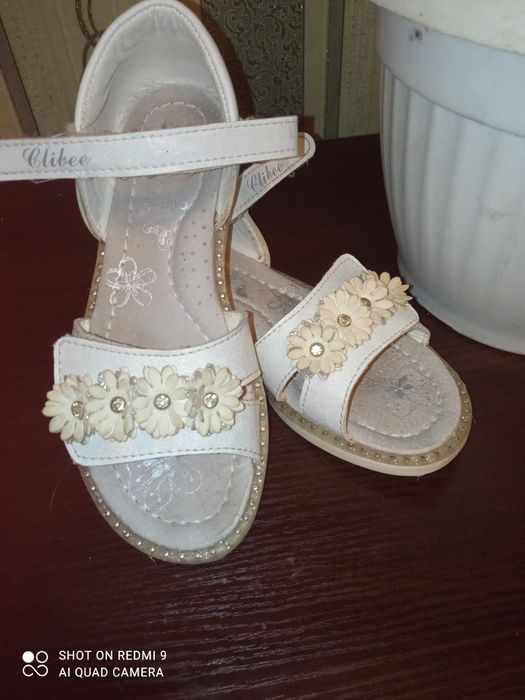 Босоножки для девочки