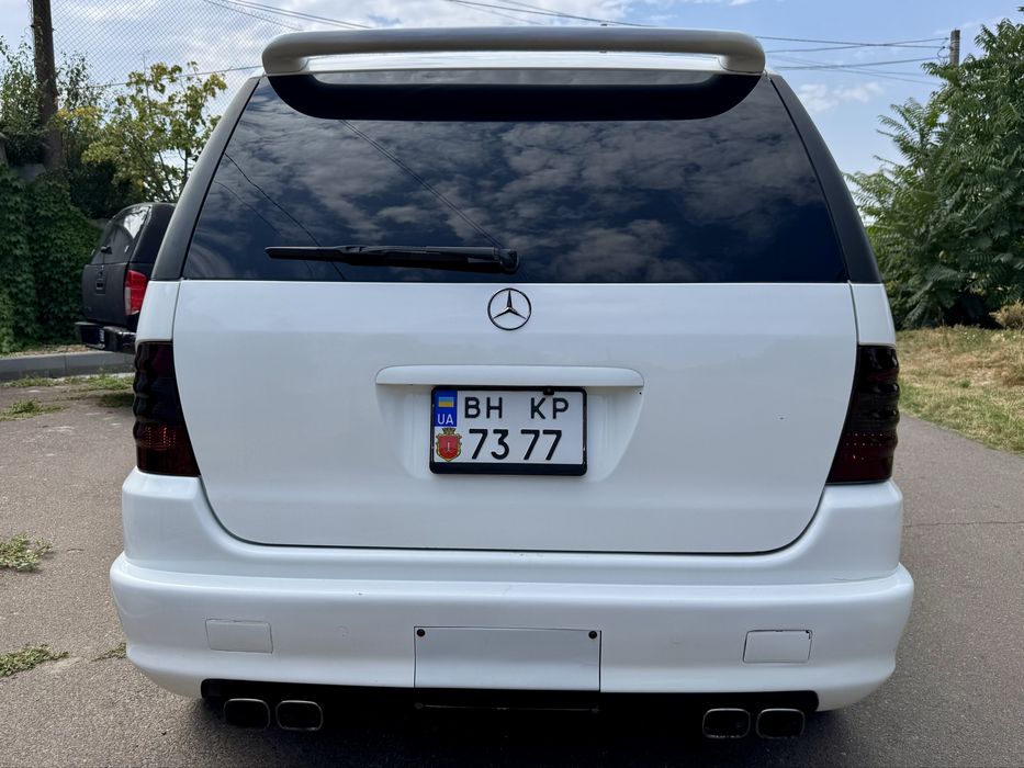 Mercedes ML430 4,3 бензин в отличном состоянии