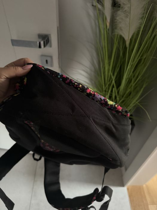 Piękny plecak do szkoły Coolpack Jerry Galaxy czarny w gwiazdki