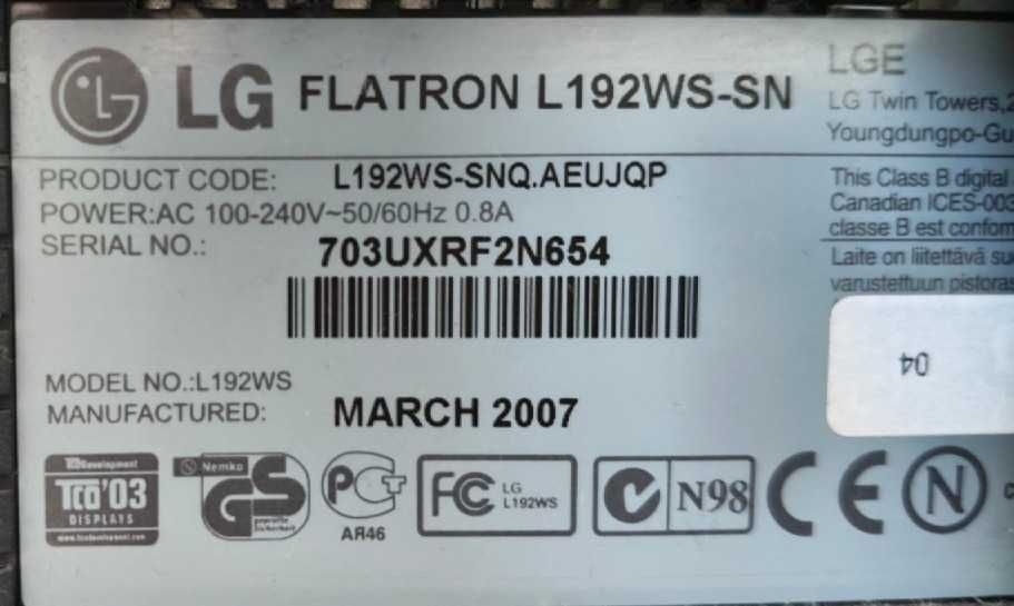 Monitor LG 19" + webcam 1080p+Teclado Microsoft+ colunas