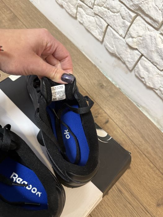 Кроссовки REEBOK женские НОВЫЕ