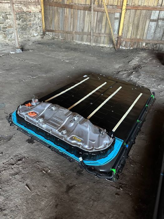 Батарея тесла мY 82.5 kB