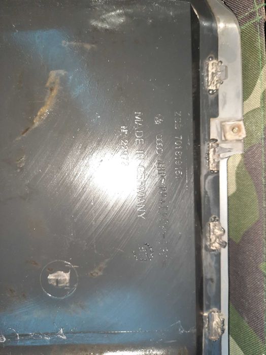 Накладка центральной консоли с заглушкой VW T4.