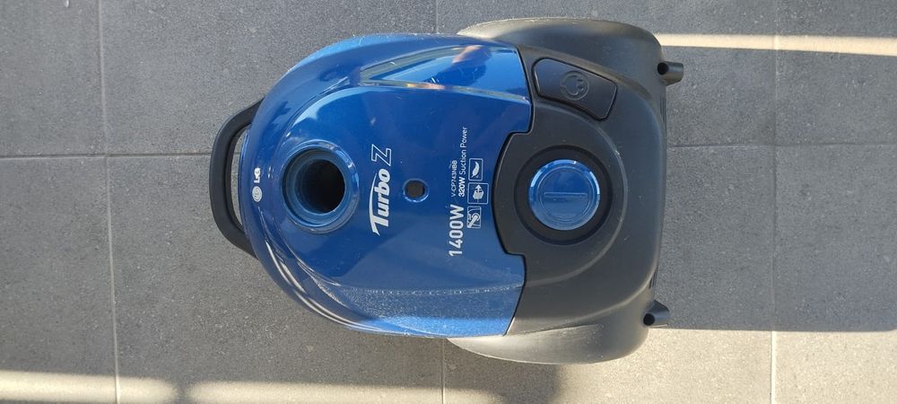Odkurzacz LG  1400 W