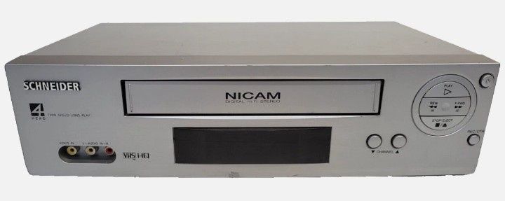 Відеомагнітофон  Schneider SVC618 (Hi-FI  Stereo.)