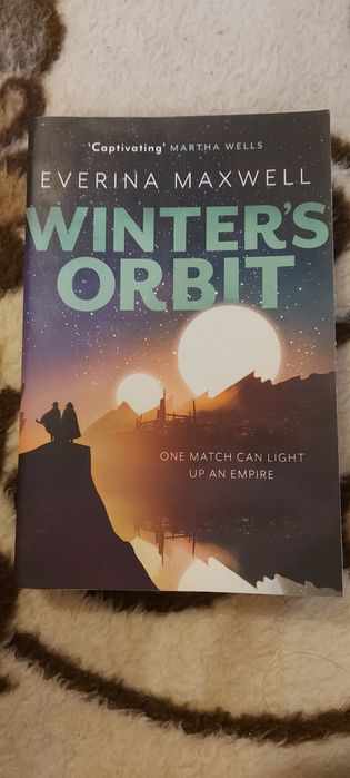 Livro Winter's Orbit