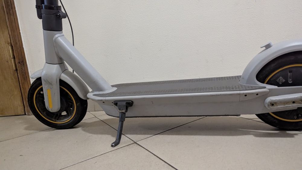 Електросамокат Xiaomi Ninebot KickScooter MAX G30LE